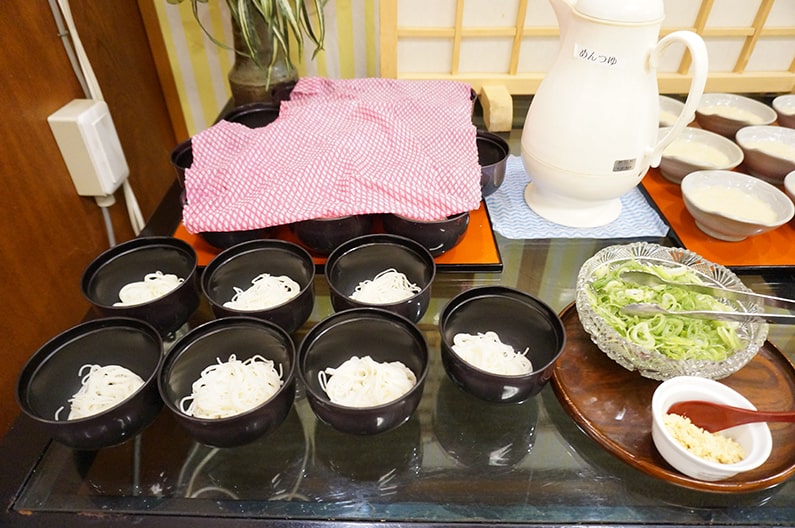 湯の山温泉寿亭の朝食バイキングのメニューを紹介。