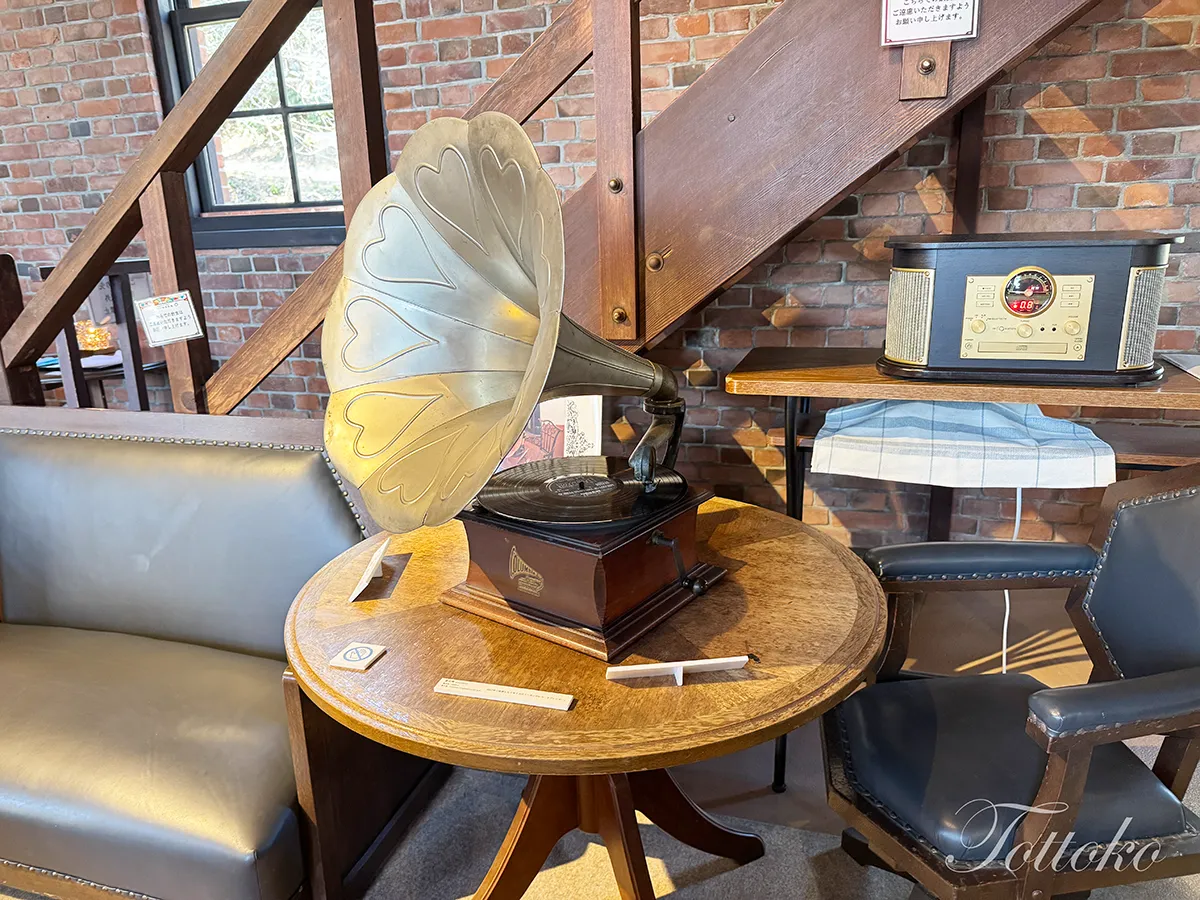 【明治村×鬼滅の刃コラボフード】メイジ珈琲時館を紹介【天元様モンブランとしのぶさんの藤の花ドリンク】