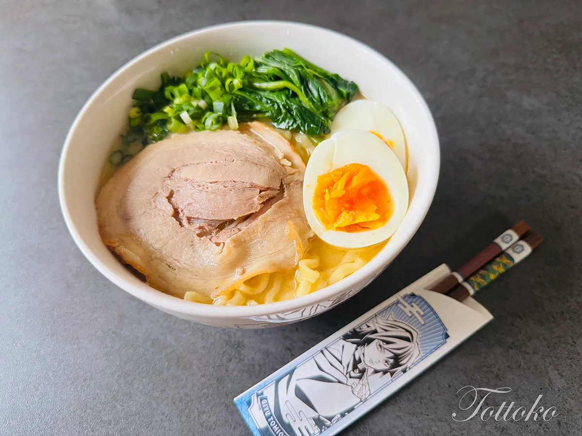 【鬼滅の刃×宅麺】コラボラーメン実食レビュー【宅麺＆らくうまを食べ比べてみたよ】