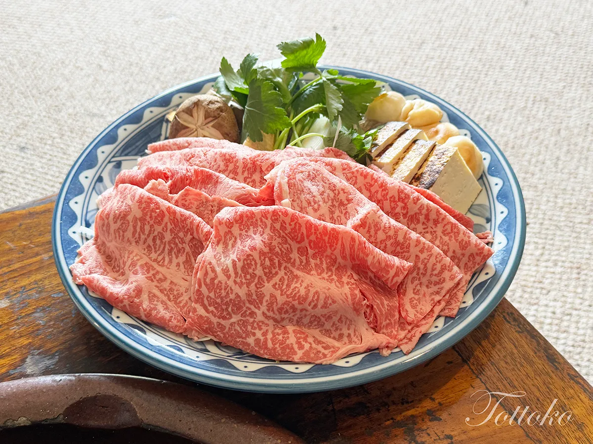 【明治村×鬼滅の刃コラボフード】大井牛肉店の煉獄さんの牛鍋レポ。本当にうまい!贅沢な一品です。