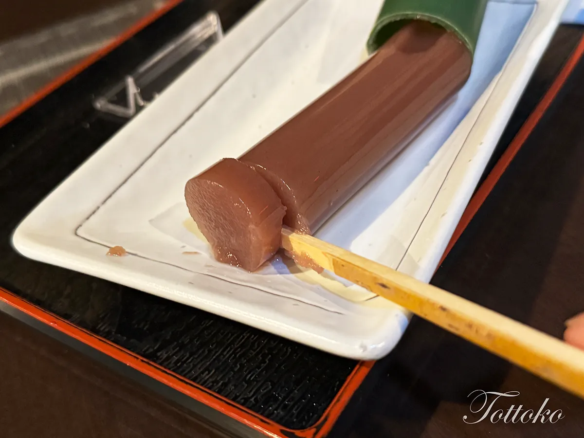 【明治村2丁目の京甘味処なか井茶屋】禰豆子の竹ようかんとお茶のセットを紹介