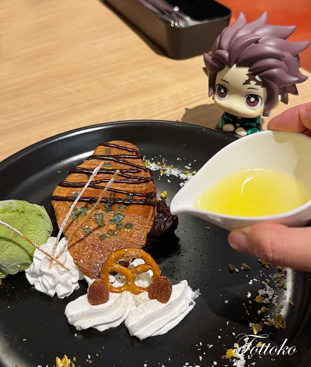 ufotablecafe鬼滅の刃再放送 立志編第三期飲食レポ。「炭治郎と伊之助」刀を抜くのは御法度だからだ!!プレートのクルンジ