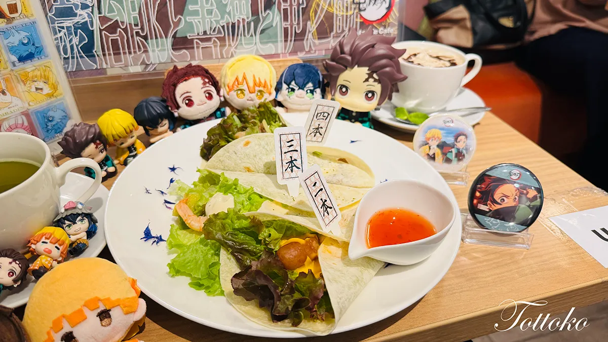 ufotablecafe鬼滅の刃再放送 立志編第三期飲食レポ。「炭治郎と善逸と伊之助」骨折トルティーヤ