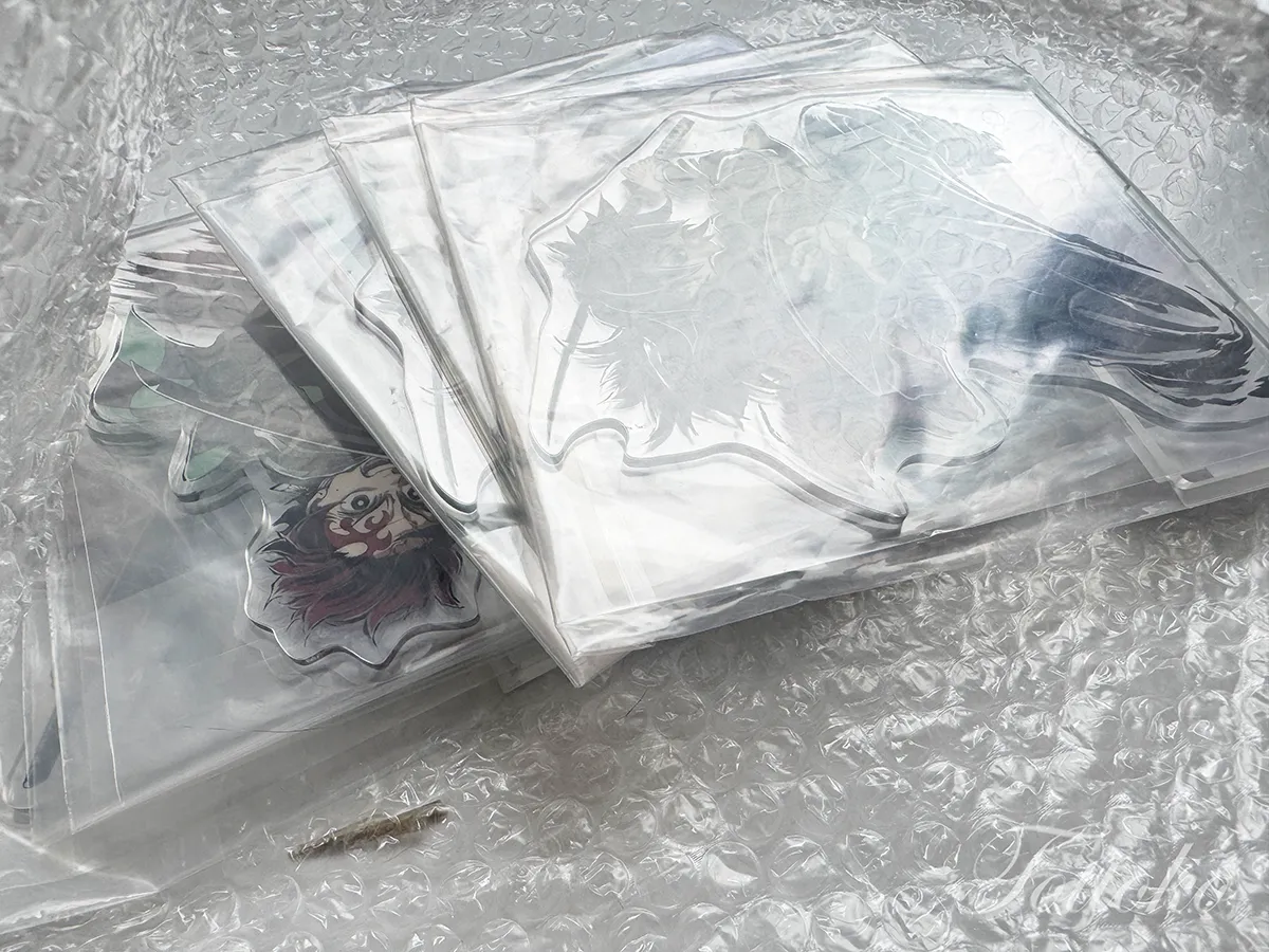 ufotableWEBSHOPで不良品を返品交換した話【問い合わせ先とかかった日数も紹介】