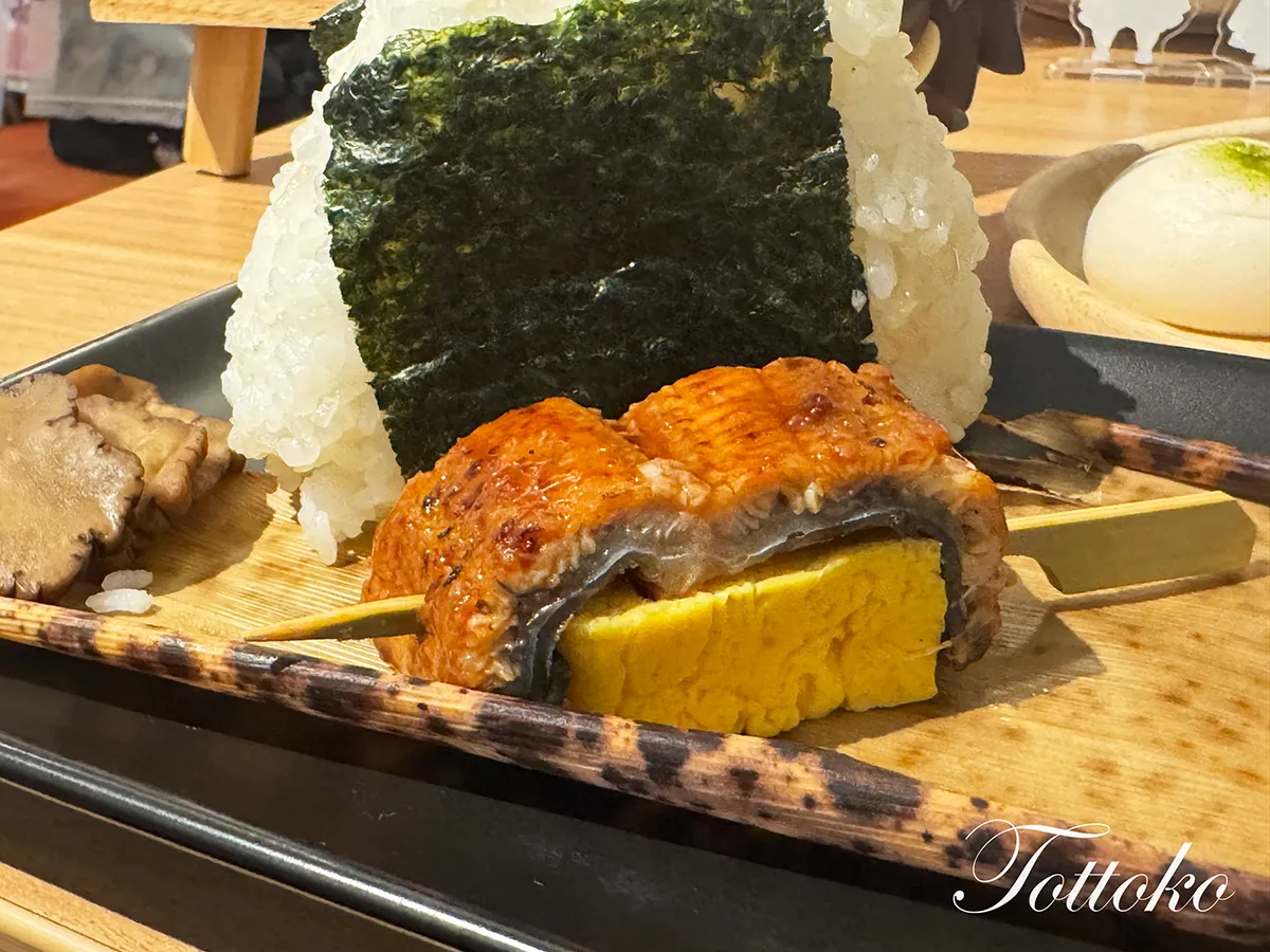 ufotablecafe鬼滅の刃再放送 立志編第三期飲食レポ。「炭治郎と善逸」出会いのおにぎり