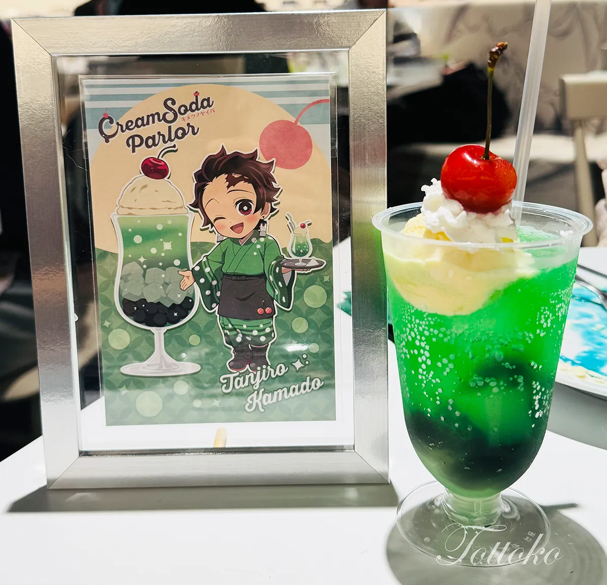 鬼滅の刃クリームソーダ―パーラー2026飲食レポ【推しクリームソーダは店舗別】ufotableDINING本店の炭治郎のクリームソーダ