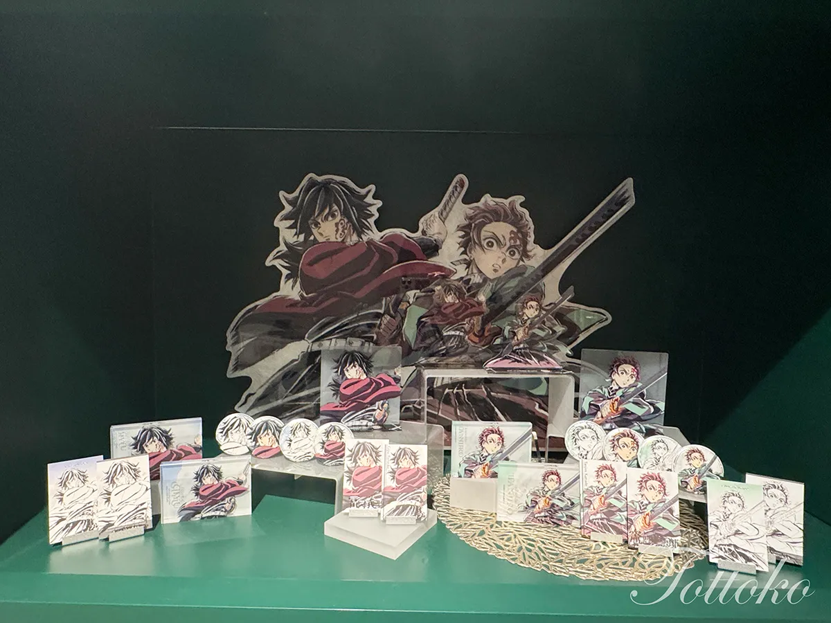 【初来店向け】ufotable CHARACTERS Cafe IKEBUKUROの行き方と利用の流れまとめ かふぇくじ
