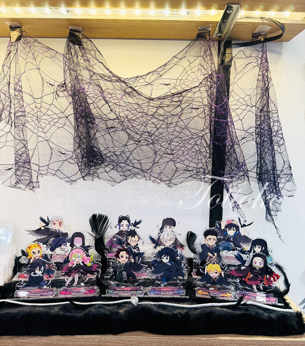 【今年のテーマはカラス!】ufotablecafeハロウィン2026名古屋店のデコレーション